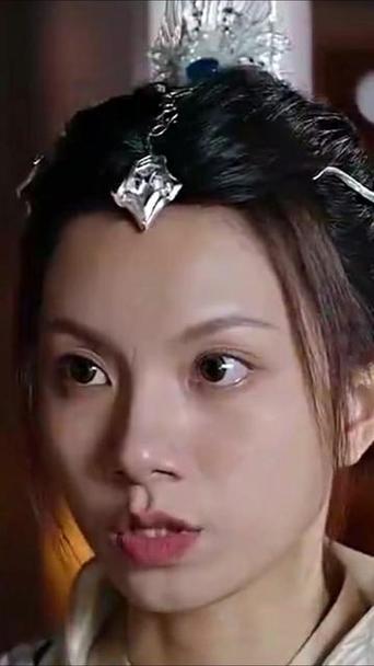 男主颜值极高的玄幻小说
