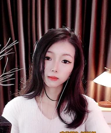 小柒直播视频