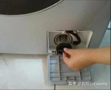 滚筒洗衣机过滤网怎么取出来