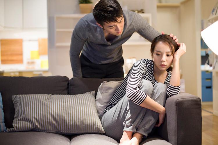 高情商女人安慰男人工作累