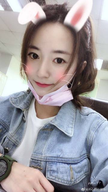 快乐小v weibo