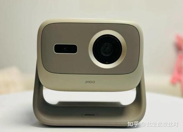坚果投影死机无法关机