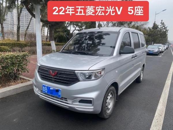 五菱宏光v五座报价及图片