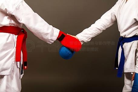 手套握手