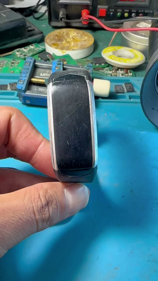 小米手环一直黑屏