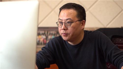 新力新材料股东