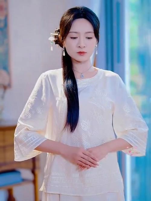 穿越剧,穿越古代嫡女请君入我怀的视