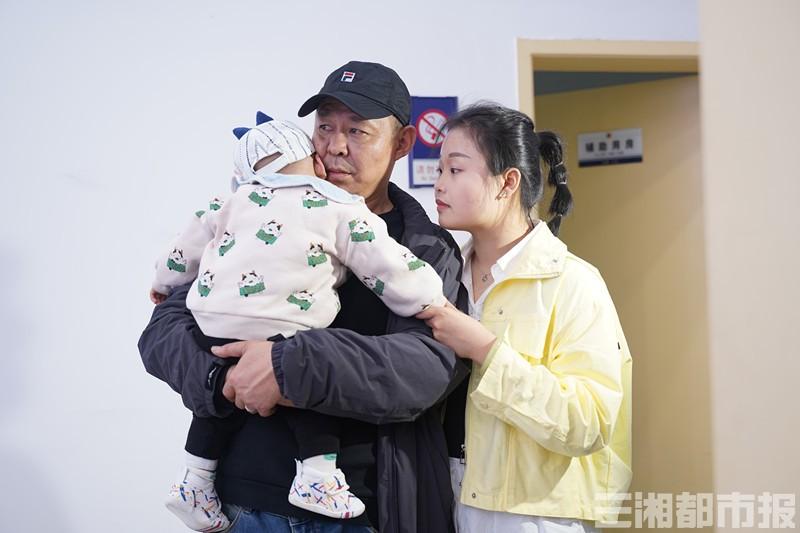 被抱走的妈妈改嫁游戏截图