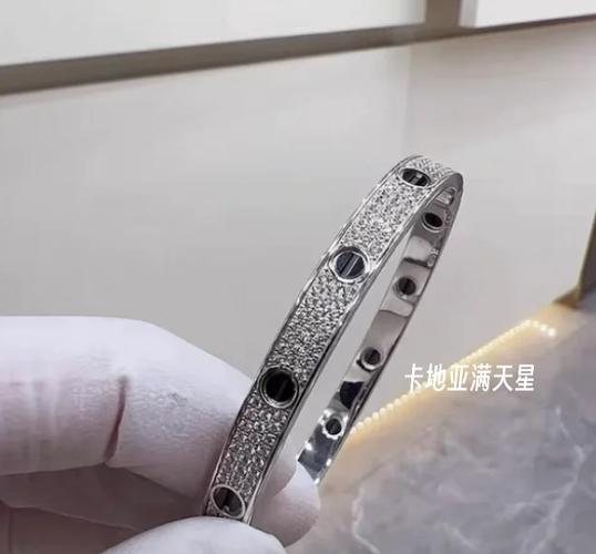 卡地亚镯子不能乱戴