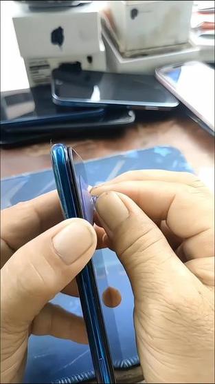 手机壳边缘开胶怎么办