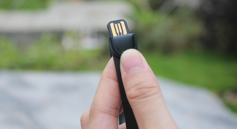 手环充电接口接触不良缩略图