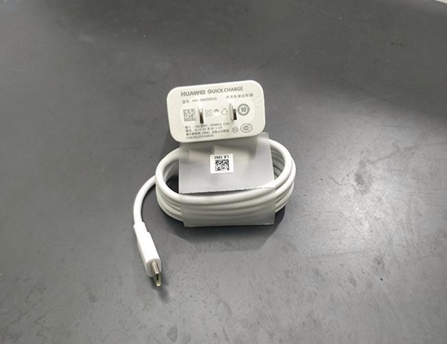 荣耀手机充电接口类型