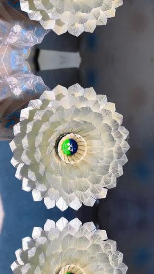 废旧羽毛球diy