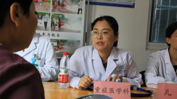 手机上挂号后到医院要取号吗