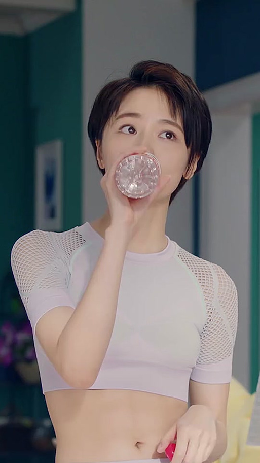 诸葛大力穿瑜伽服
