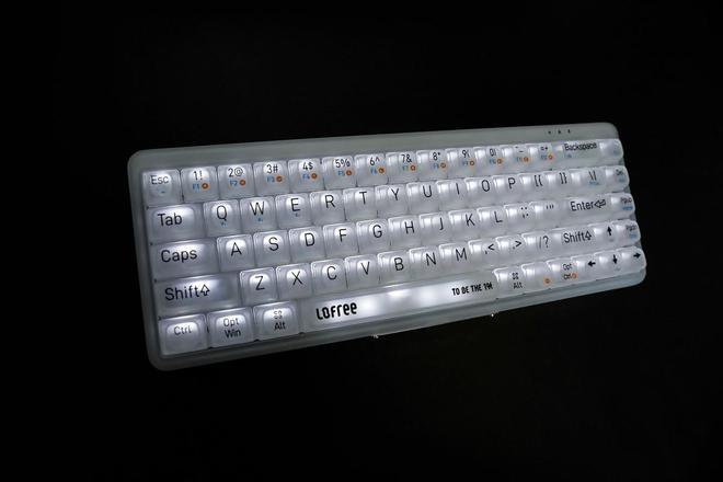 为什么我电脑按键盘会跳出其他界面