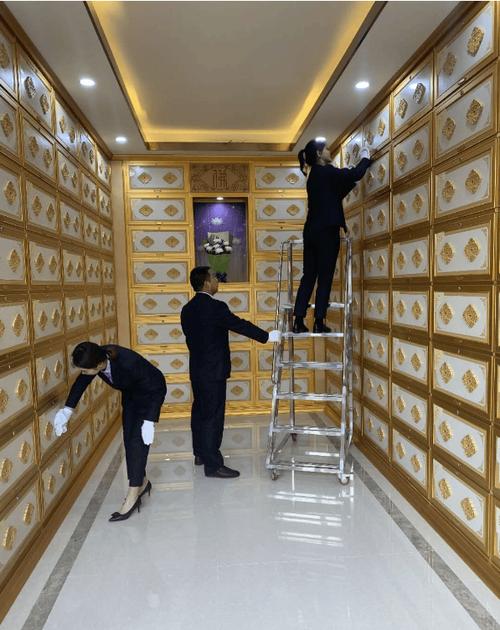 骨灰雚土葬坑尺寸1.25*2.6*2.8*3.7*2.8的尺
