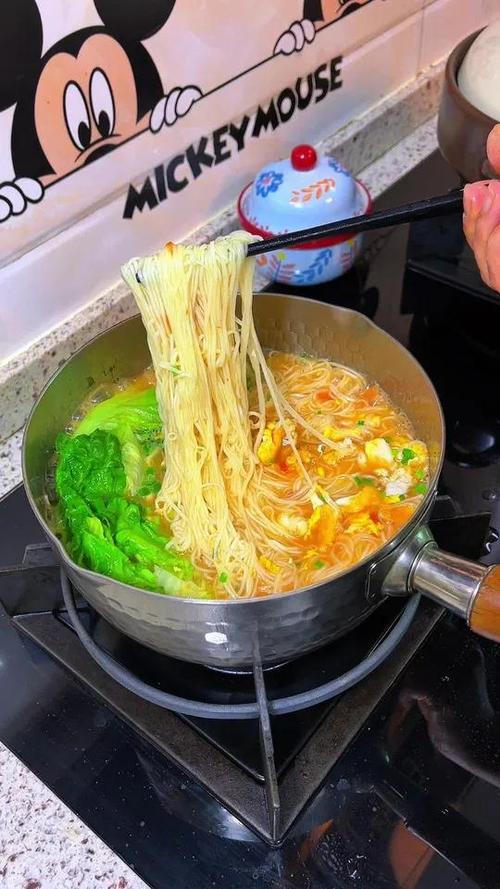 煮鸡蛋面缩略图