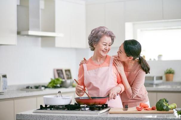 类似我的婆婆是重生的年代文