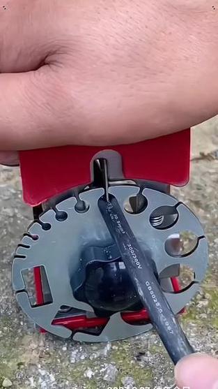 小型手动剥线机