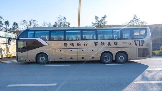 镇雄到昆明公交车多少钱