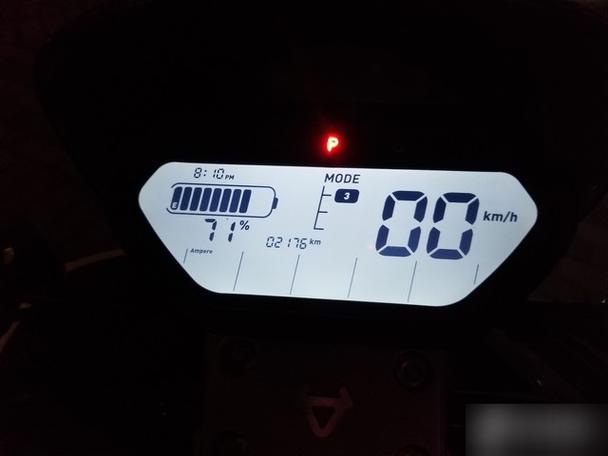 小牛为什么灯一直亮