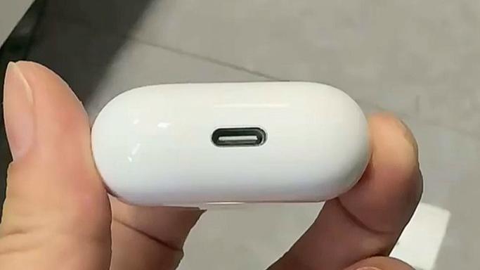 airpods用多少w的充电器