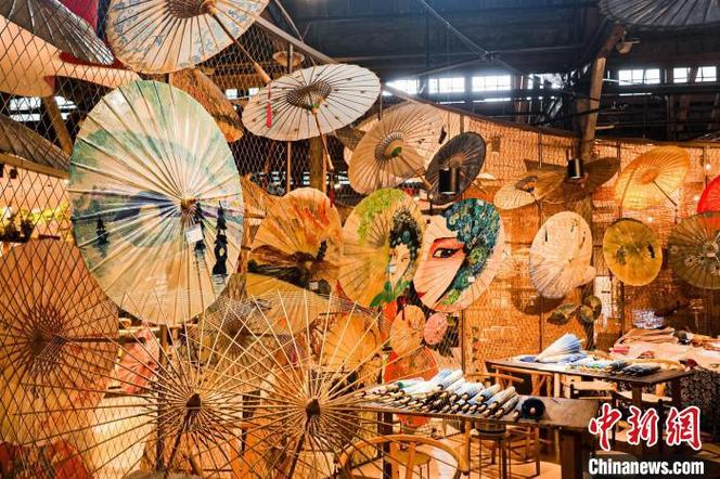 诛仙手游花伞庙会笙染缩略图
