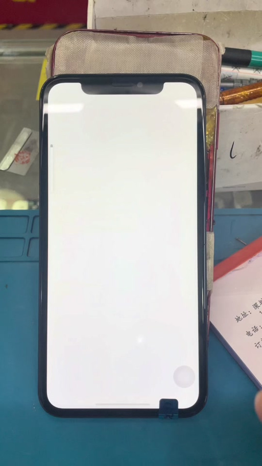 ipad屏幕有一个白点缩略图