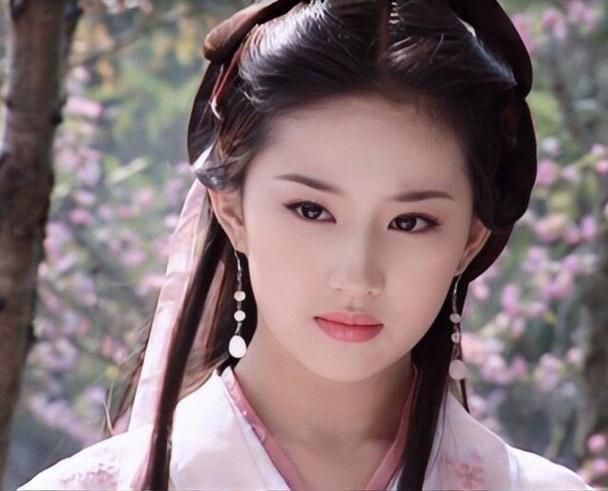 张纪中版天龙八部王语嫣扮演者