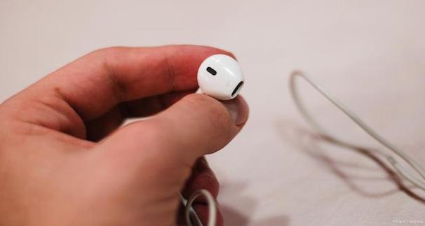 解除原主人绑定airpods的方法