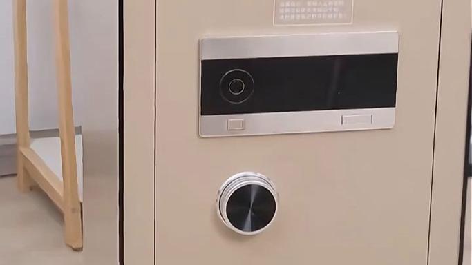 保险柜任何指纹都能开是怎么回事