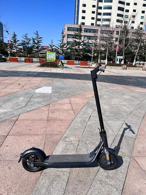 九号滑板车折叠后怎么打开
