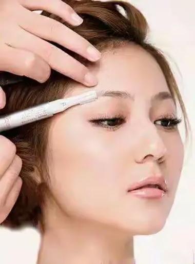 纹眉后涂红霉素保色吗