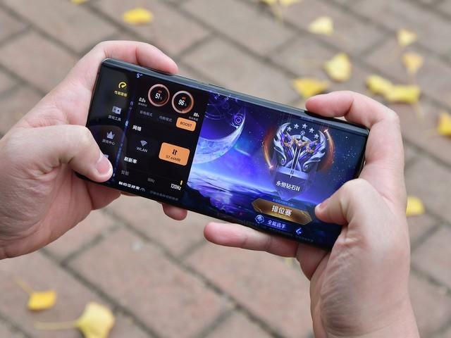 vivo手机玩游戏性能