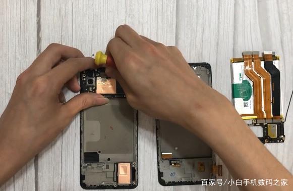 vivox21屏幕中框怎么换
