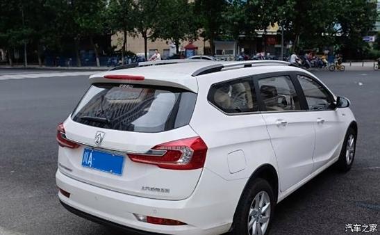 跑旅游车一年能挣多少钱