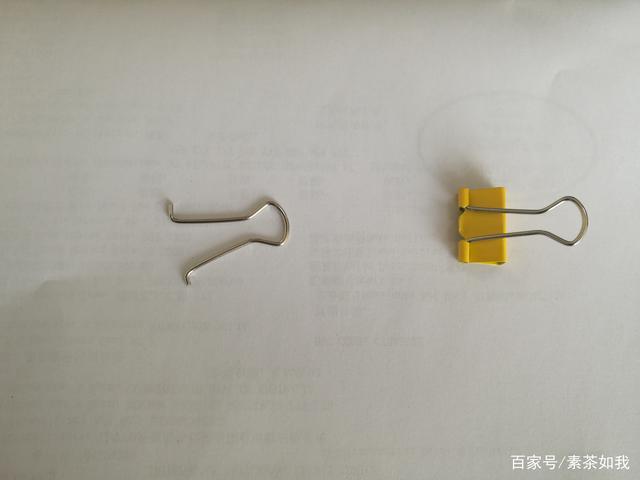 办公室桌子钥匙掉了怎么打开