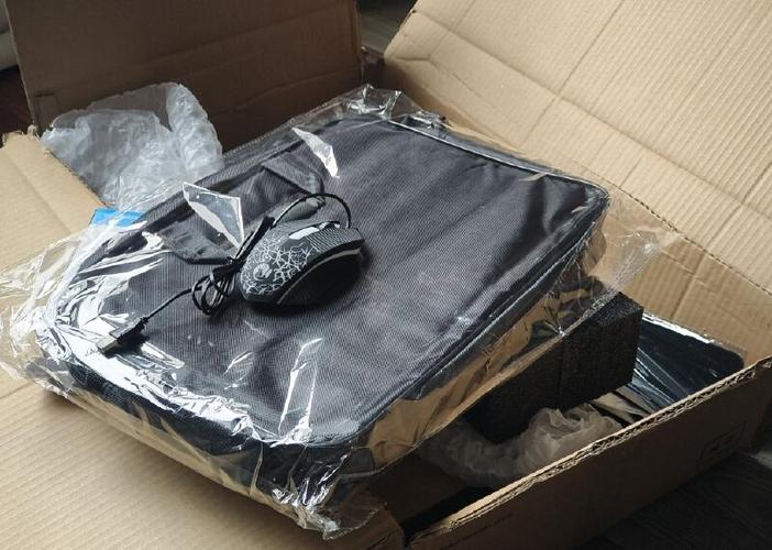联想y7000背后的灯可以调吗