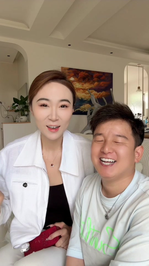 网红张如意和高大上的简介