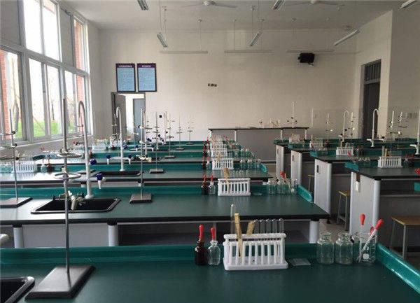 初中化学实验室