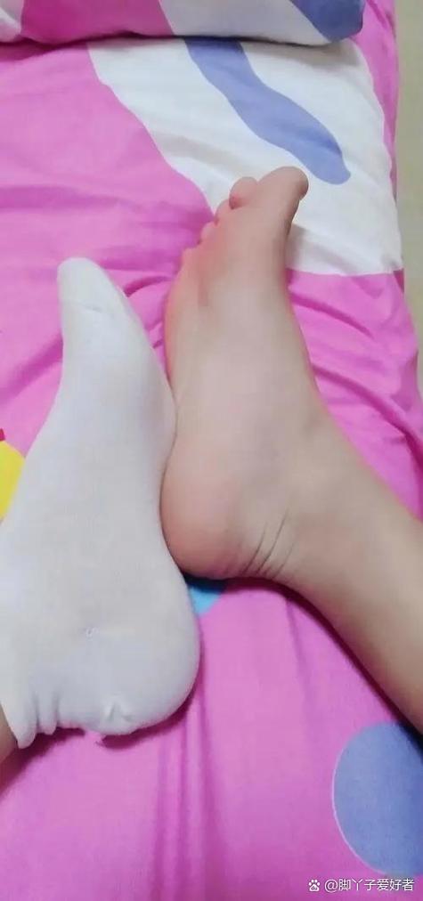 学生脚丫