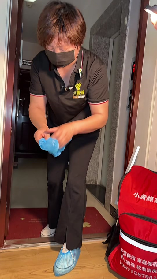 小黄蜂家政电话是多少