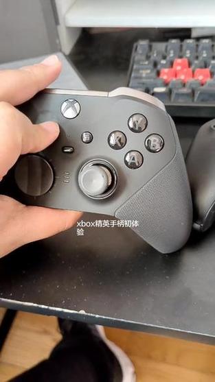 xbox精英手柄2代和1代区别