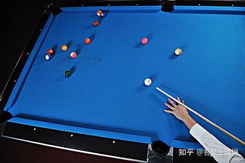 台球出杆不歪的窍门