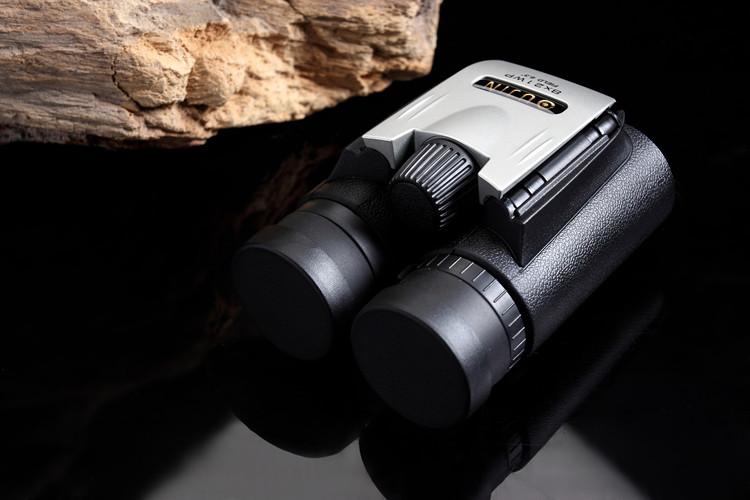 用望远镜搭配手机拍照