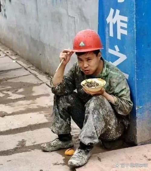 大老板不给我爸农工工资