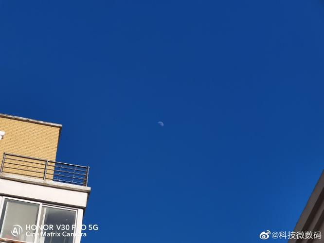 荣耀v30拍月亮