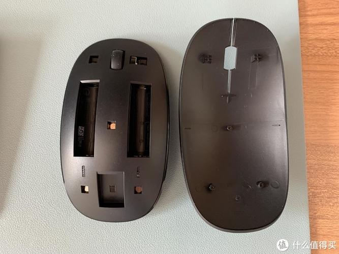 鼠标怎么打开装电池