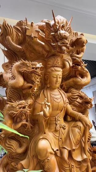 九龙宝殿是什么菩萨